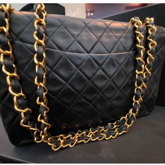 Authentic Preloved Chanel Matelasse  Lambskin Quilted XL Jumbo Single Flap - Picture 3 of 14